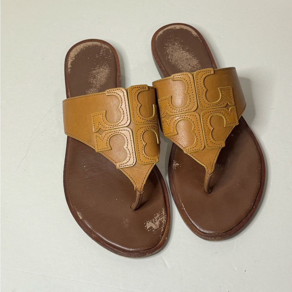 TORY BURCH Jamie Full Logo Leather Thong Sandals in Royal Tan 9 US